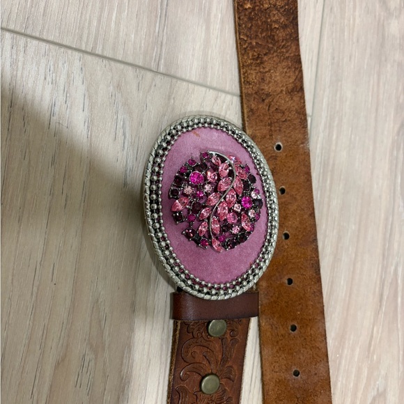 Western, Cowboy, Glamour, Brown Leather Belt with Pink Crystal Buckle - Picture 2 of 6